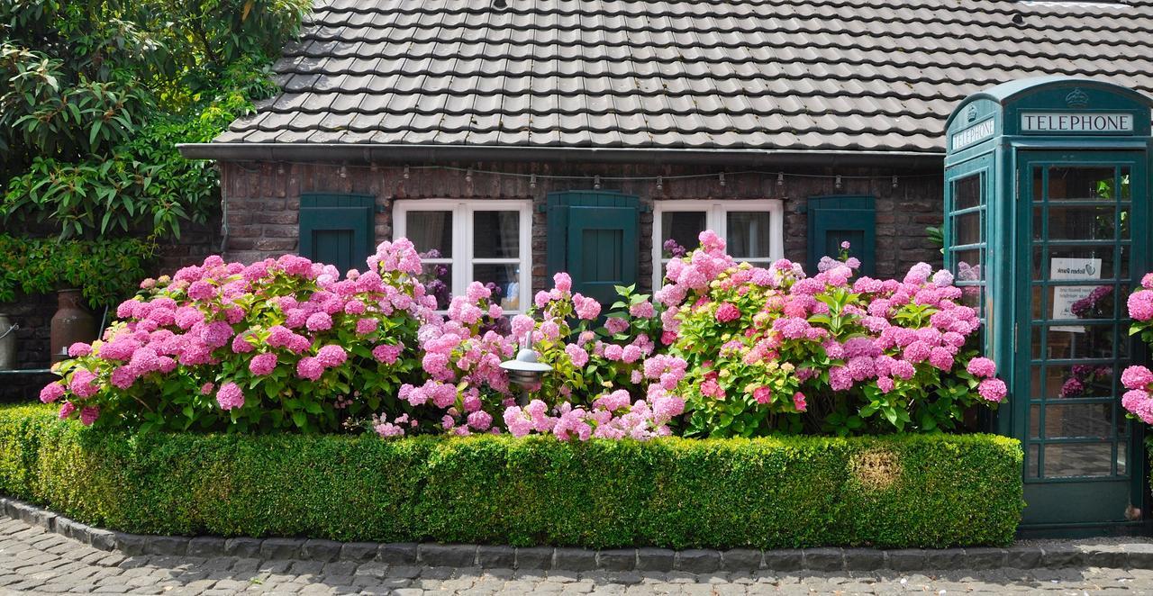 Wellings Romantik Hotel Zur Linde Moers Exterior foto